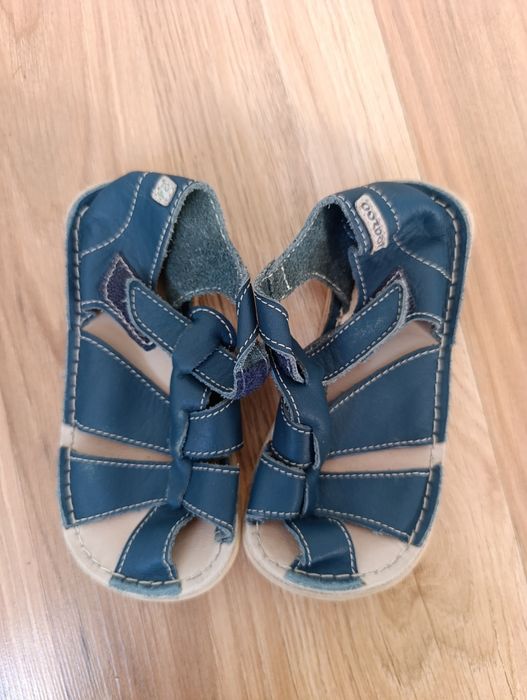 Боси пантофи Зизуу,  24 номер