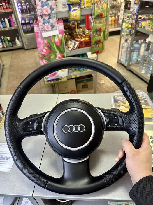 Vand volan Audi cu padele