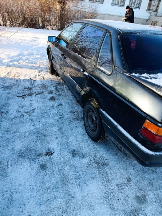 Продам пассат б3 седан