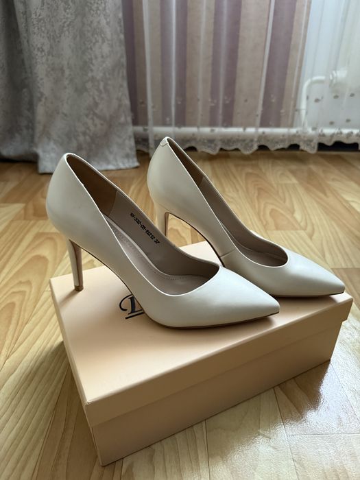 Продаются новые туфли