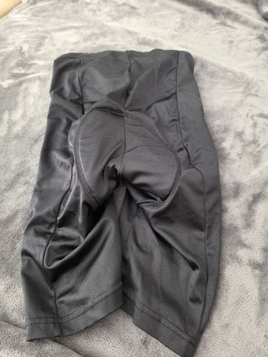 Pantaloni scurți ciclism cu bazon / căptușeală protecție, negri