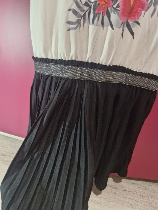 Детски рокли в отлично състояние