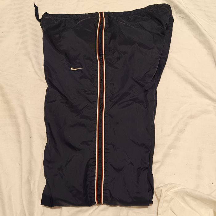 Pantaloni de trening Nike de fâș L