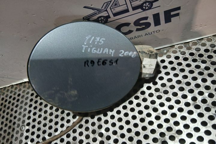 Usita rezervor 1K0010497C 5N0809857A 1K0010497C 5N0809857A Volkswagen