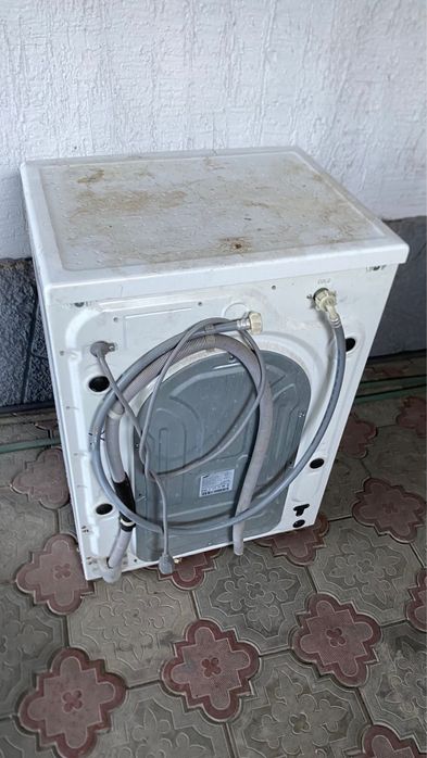 Продам стиральную машину