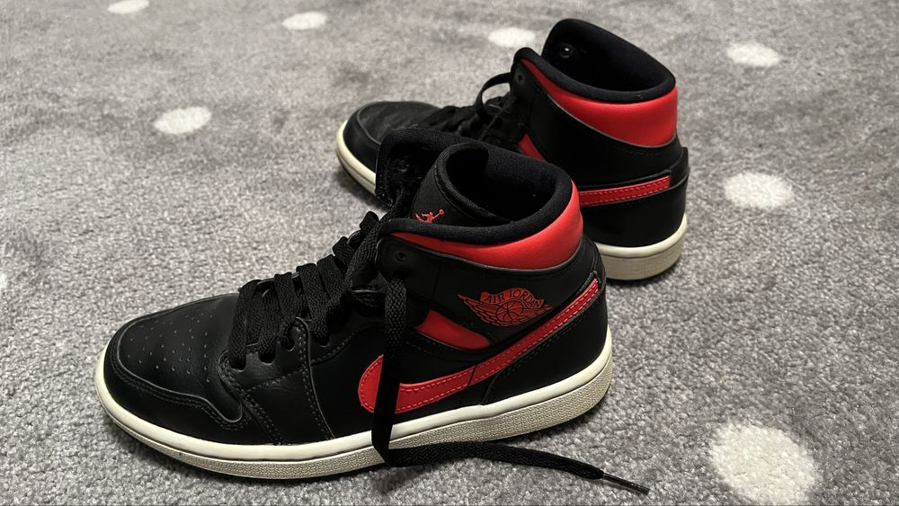 Air Jordan 1 Mid 36.5