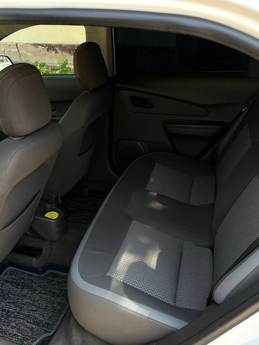 Chevrolet Cobalt 2015 — 3