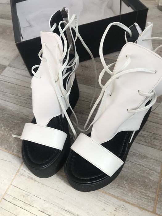 Piele .Sandale piele