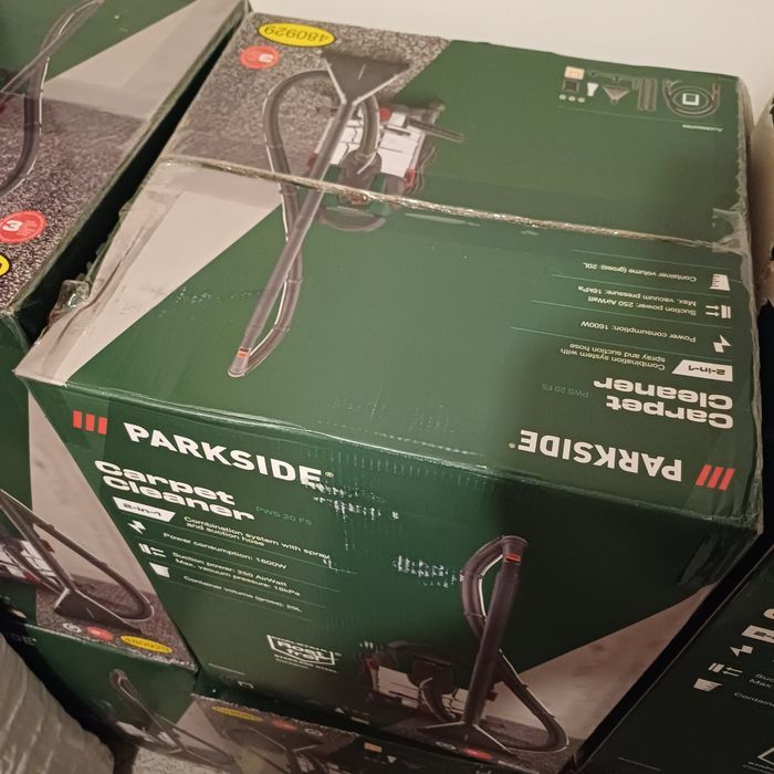 Aspirator cu spalare injectie-extractie, pentru tapiterii, saltele, co