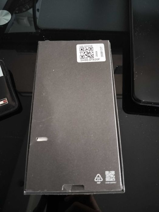 Vând Samsung Galaxy S25, 128GB, Navy Blue – CA NOU – Garanție Orange 2028