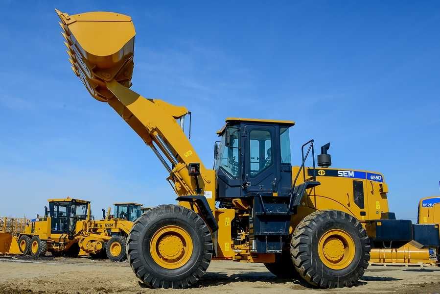 Фронтальный погрузчик SEM [655D] 3м³. СКИДКА!
