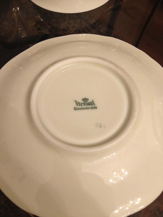 Нови. Красиви старинни сервизи за кафе, чай.