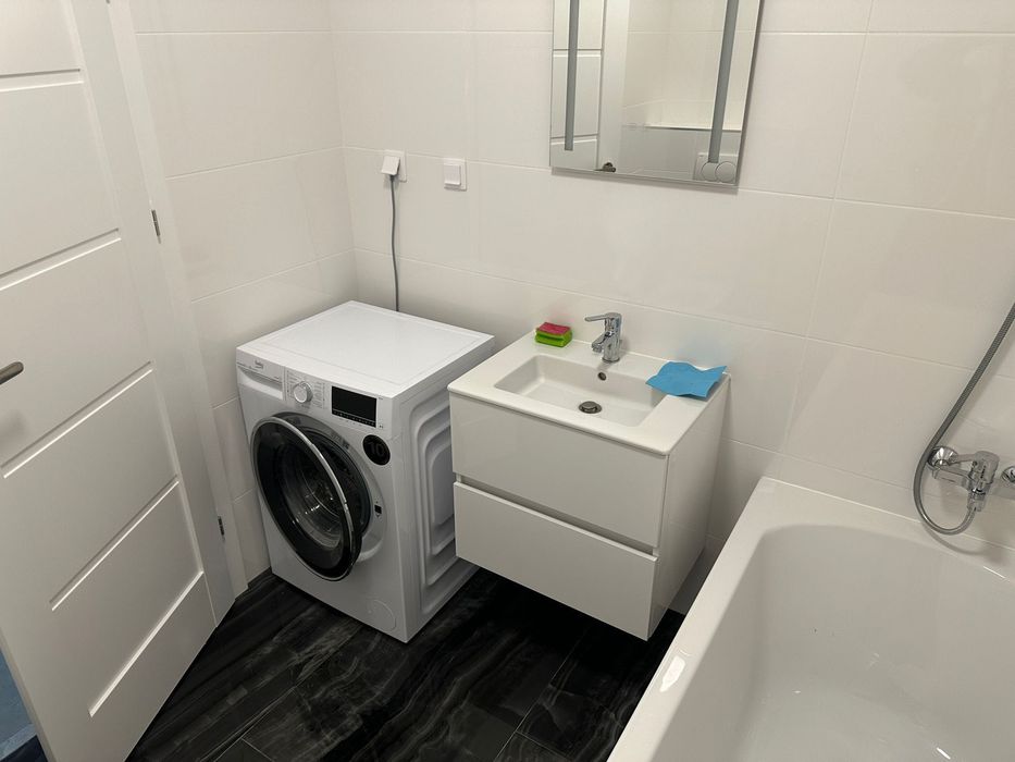 Persoană fizică dau în chirie ap.2 camere, Florești, Cetății 330D, bloc nou, etaj 2