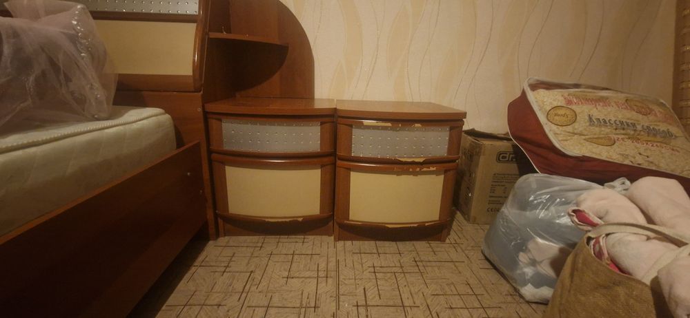 Продам спальный гарнитур