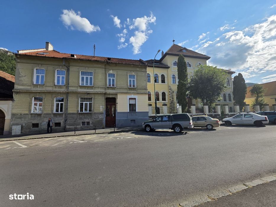 Garsoniera de vanzare centru istoric Brasov