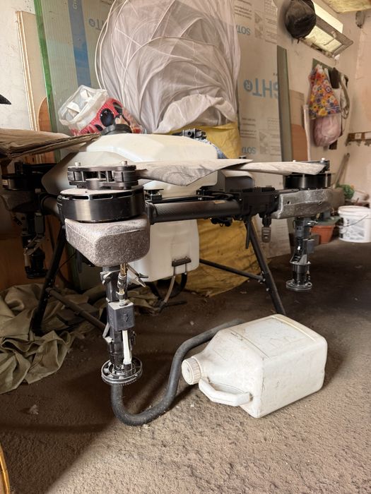 Агродрон для оприскование полей новый