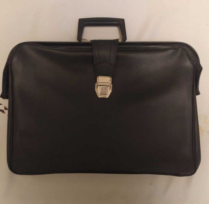 Классический портфель-сумка для документов