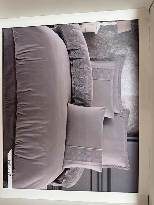 Луксозен спален комплект