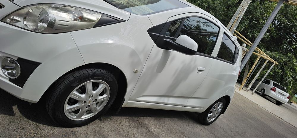 Chevrolet Spark AT