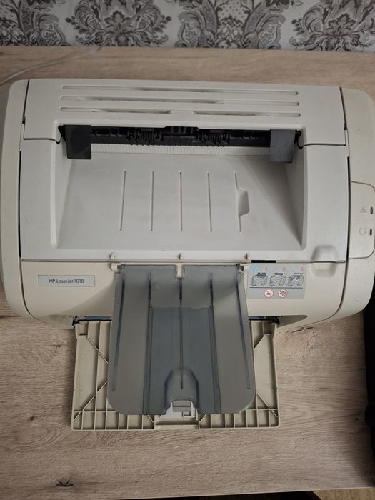 Принтер HP Laserjet 1018