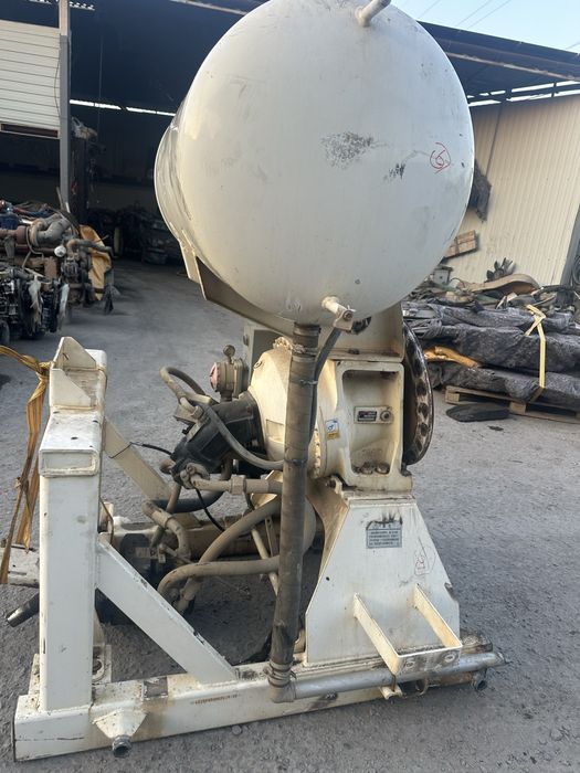 Миксер редуктор насос гидромотор комплект