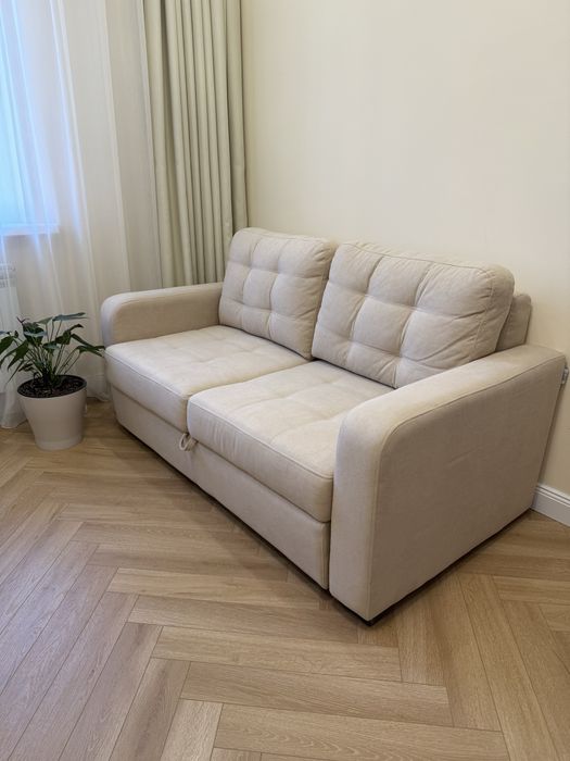 Диван двухместный