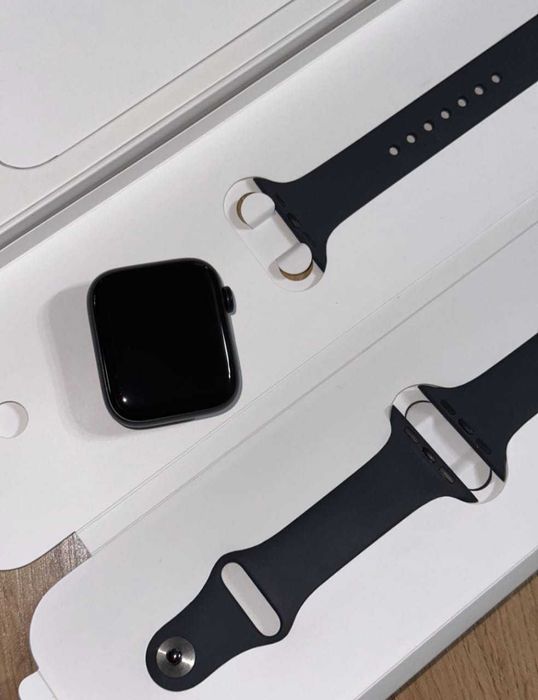 Apple Watch SE GPS 44 mm Model A2723