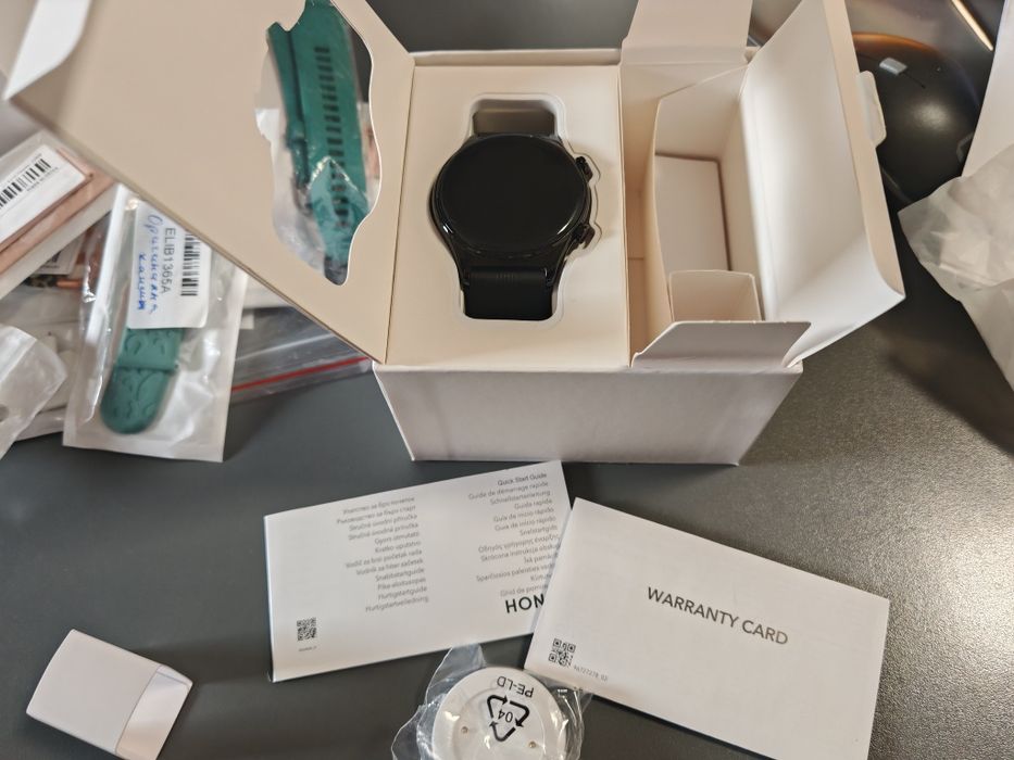 Смарт часовник HONOR