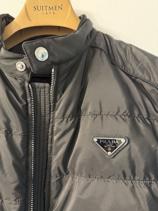 Vand 2 geci Prada de primavara / toamna