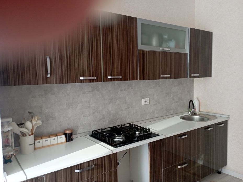 Очень срочно продается кухонный гарнитур