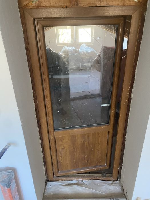 Usa Rehau pentru balcon\terasa