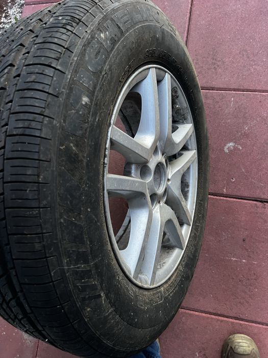 Roata BMW x5 235/65/17