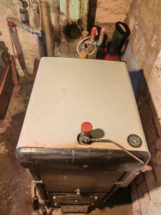 Centrala termica 30 kw  pe lemne/cărbune + peleți