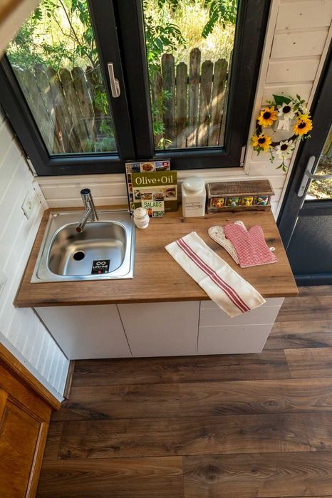 De vânzare: Casă mica pe roți (tiny house on wheels)
