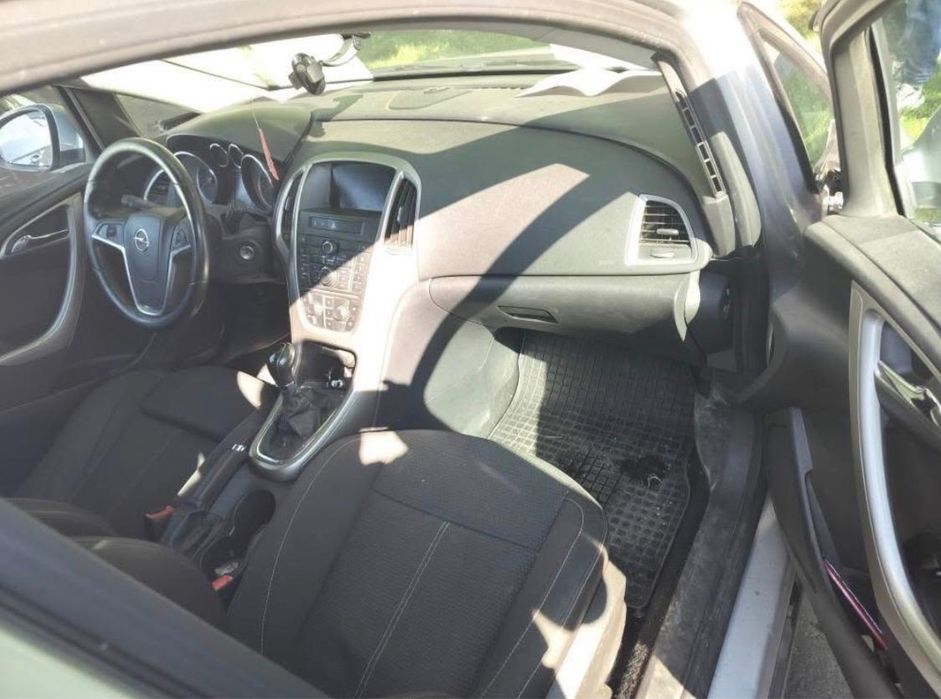 OPEL Astra 2012 — imagine 4