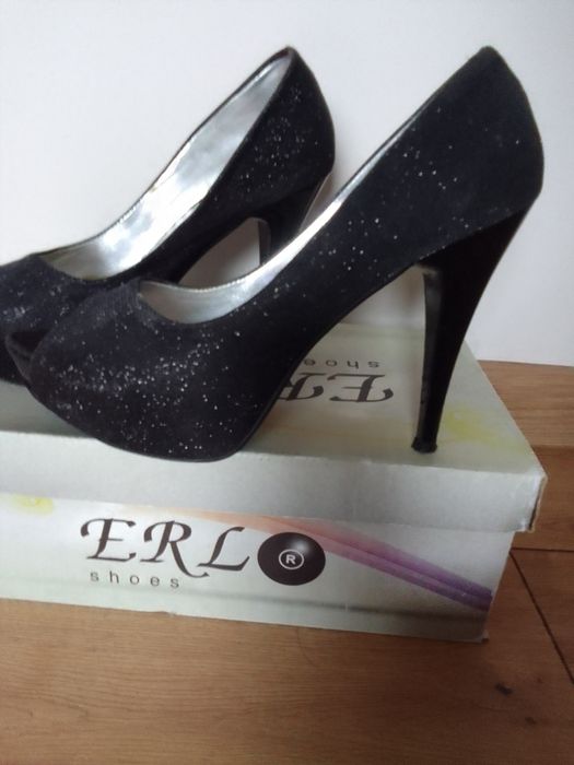 Официални обувки