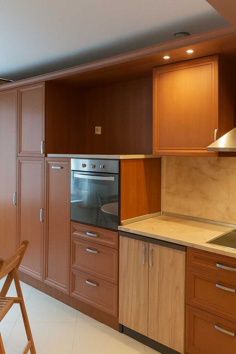 Дава се под наем Тристаен апартамент в София, Младост 1 - 52 кв.м за 588.03 € - Снимка #1