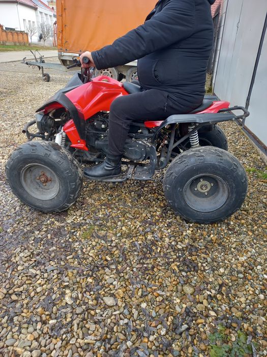Vând patru atv:doua150cc/50cc 4t/125cc4t