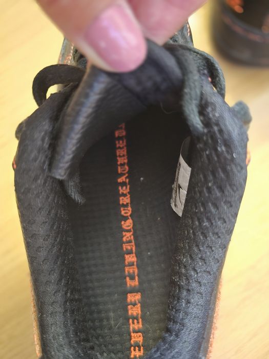 Adidași  Nike cu detalii potocalii