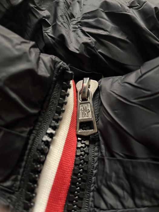 Оригинален мъжки елек Moncler