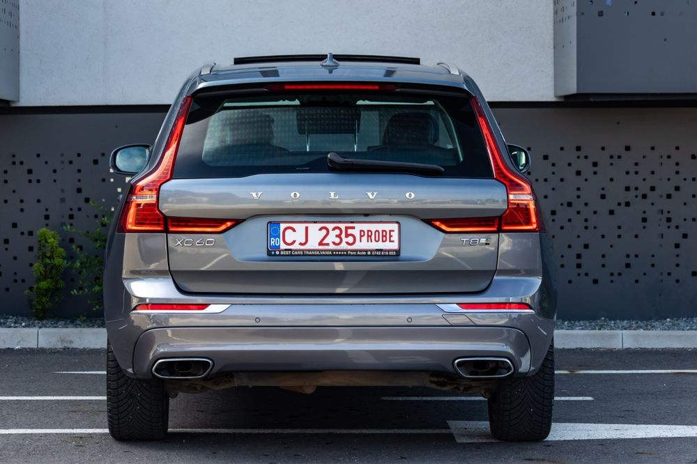 Volvo xc60 T8 /2.0 hibrid plug-in /4x4 /Inscription /Garanție /Rate