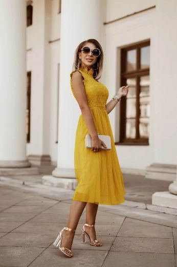 Нова рокля в цвят горчица, размер L