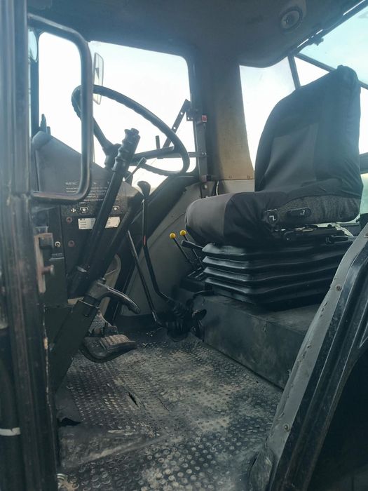 Vând tractor Case Ih Internațional  1056 Xl 4x4 dtc
