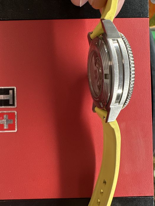 Продавам Tissot seastar 1000 powermatic 80 silicium
