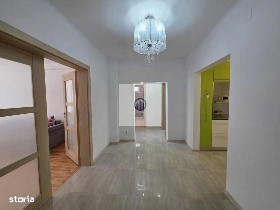 Apartament 3 camere decomandat SU 78 mp renovat - Deva, Str. Carpati