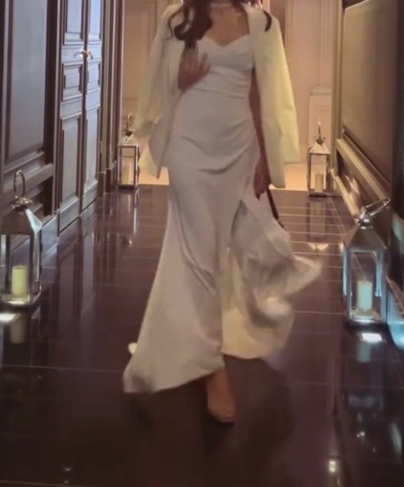 Срочно продаю платье