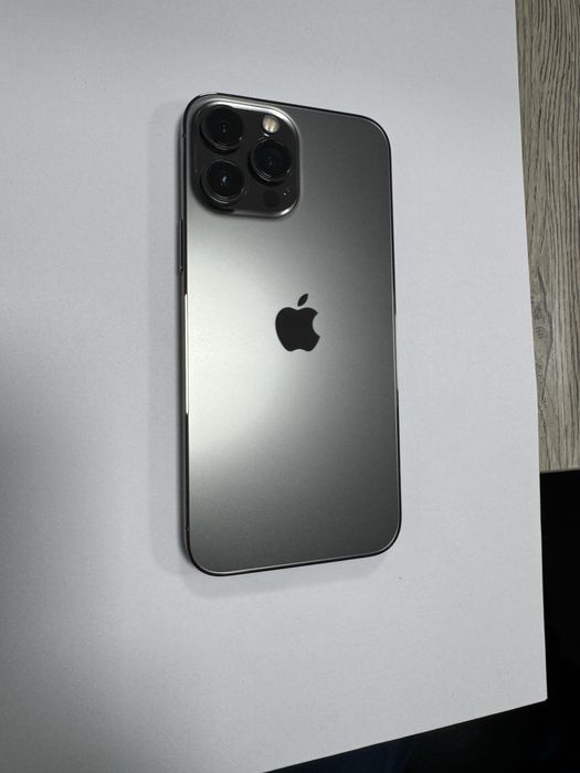 Iphone 13 Pro Max 256 gb в отличном состоянии, оригинал