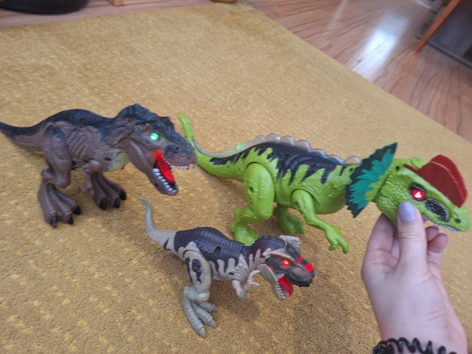 Динозавър , jurassic,  светещи