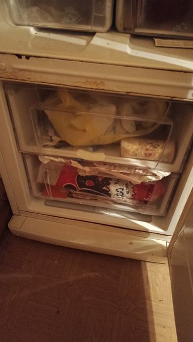 Холодильник Indesit, б/у.