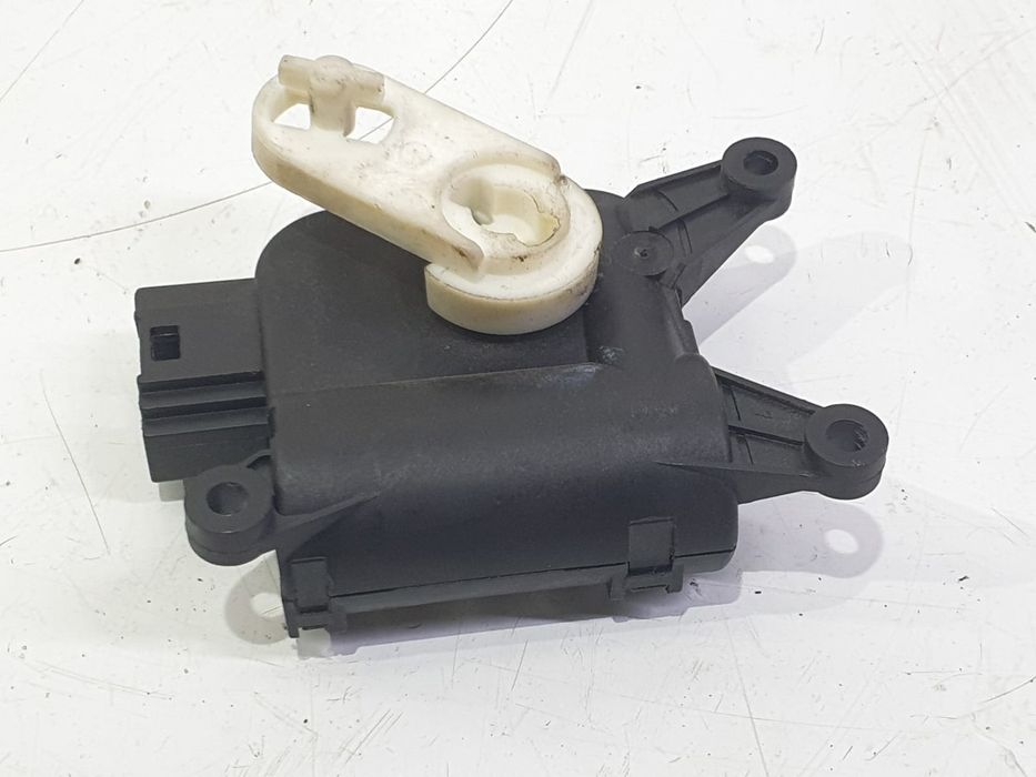 Motoras clapeta mixaj aer 3c0907511r Volkswagen Golf 6 (2008 - 2015) 1.4 tsi CAXA